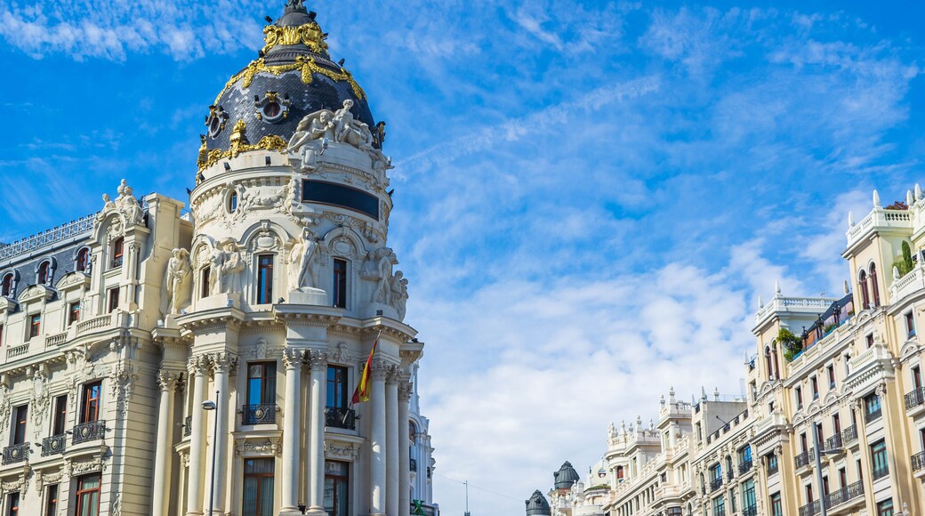 Metropolis Building