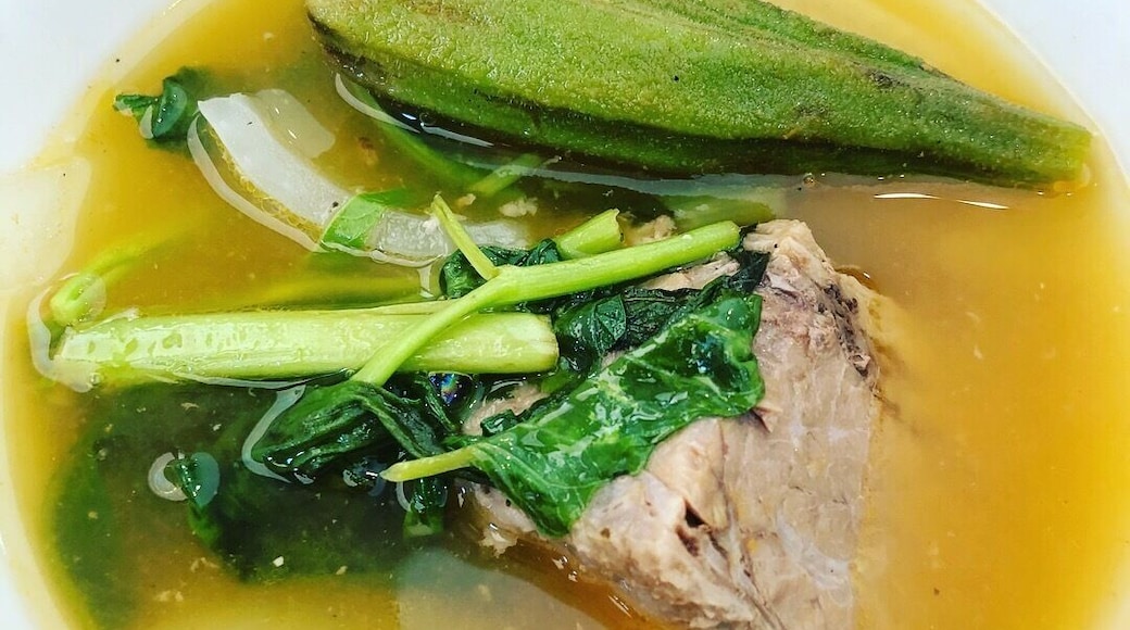 One of my favourite Filipino foods: Sinigang. #foodie #epicurean #soup #nutrition #veggies #vegetables #beefbrisket #soursoup #filipino #filipinocuisine