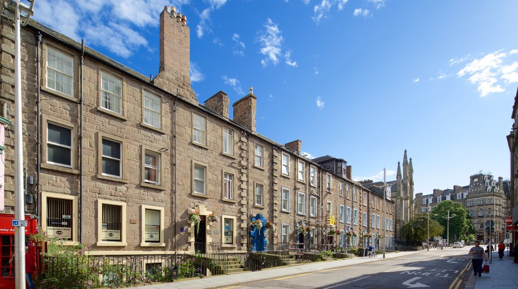 Dundee which includes street scenes