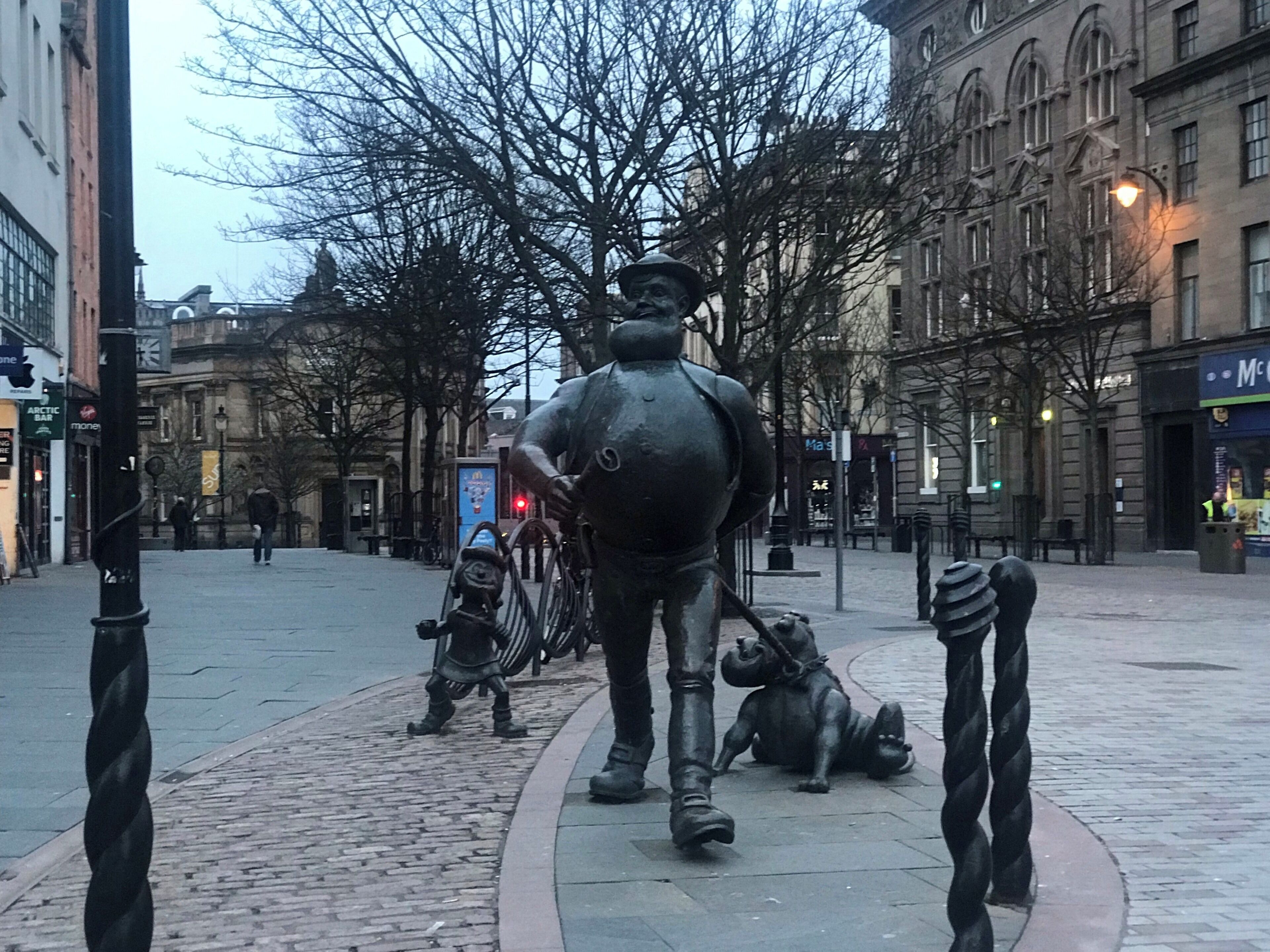 Desperate Dan statue 
#Dundee #Scotland #LifeAtExpedia #TroverRT