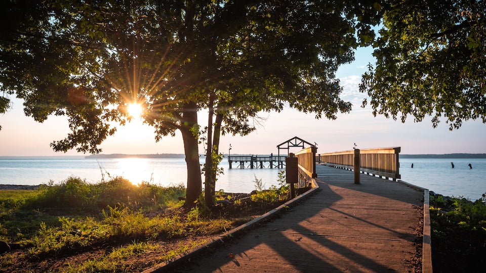 A Spring morning along the Potomac River at Leesylvania State Park in Woodbridge, Virginia.