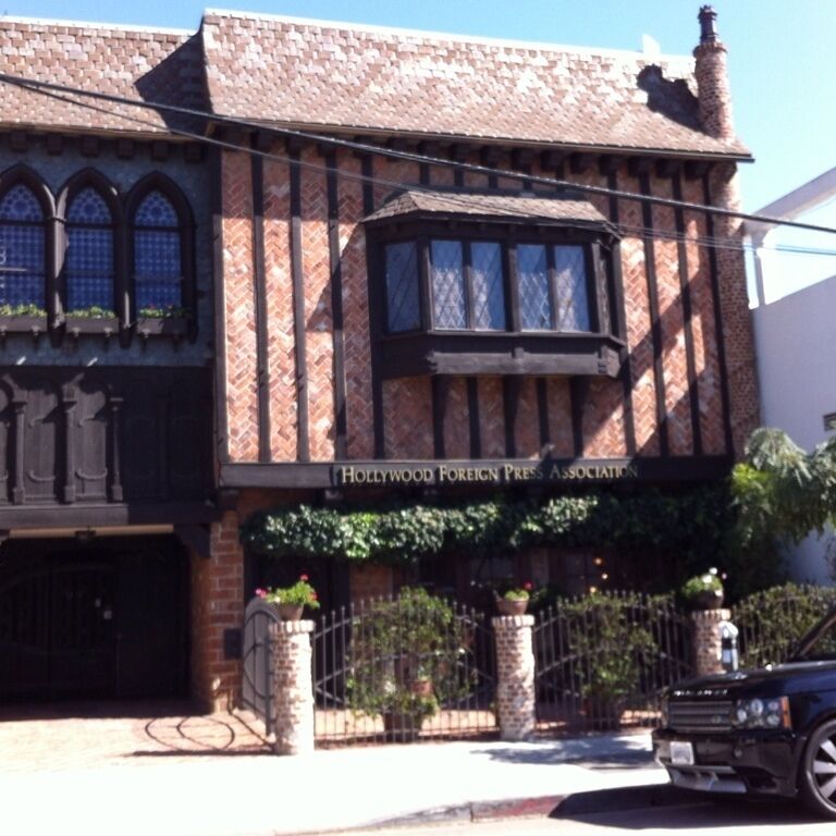 This is the HQ's for the Hollywood Foreign Press Association, the folks behind the Golden Globe Awards, located on the world famous Robertson Blvd.  Not much to it, eh.  