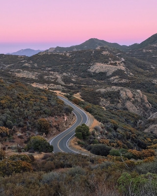 A great hike to the highest point of the Santa Monica mountains. Definitely recommend going just before sunset to catch the pastel pink skies.