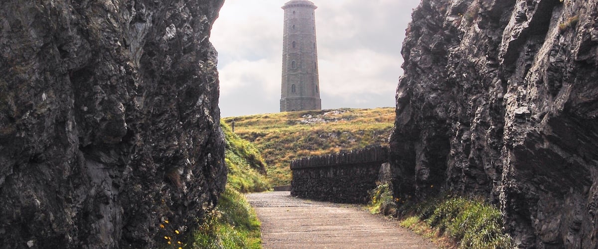 Approaching the lighthouse