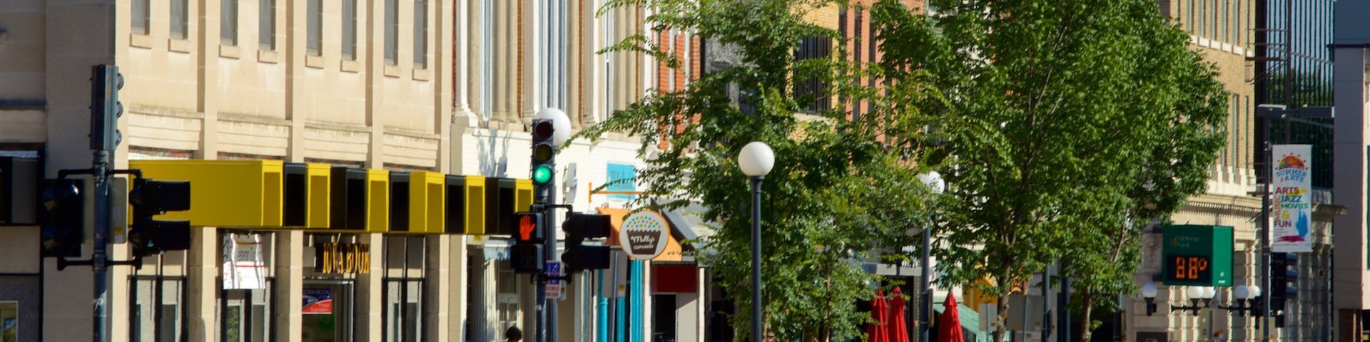 Iowa City showing a city