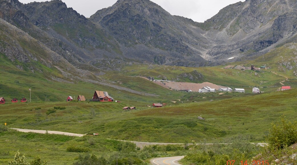 Lodge and Independence Mine. History, hiking, wilderness. It's all here and not that far from Anchorage.