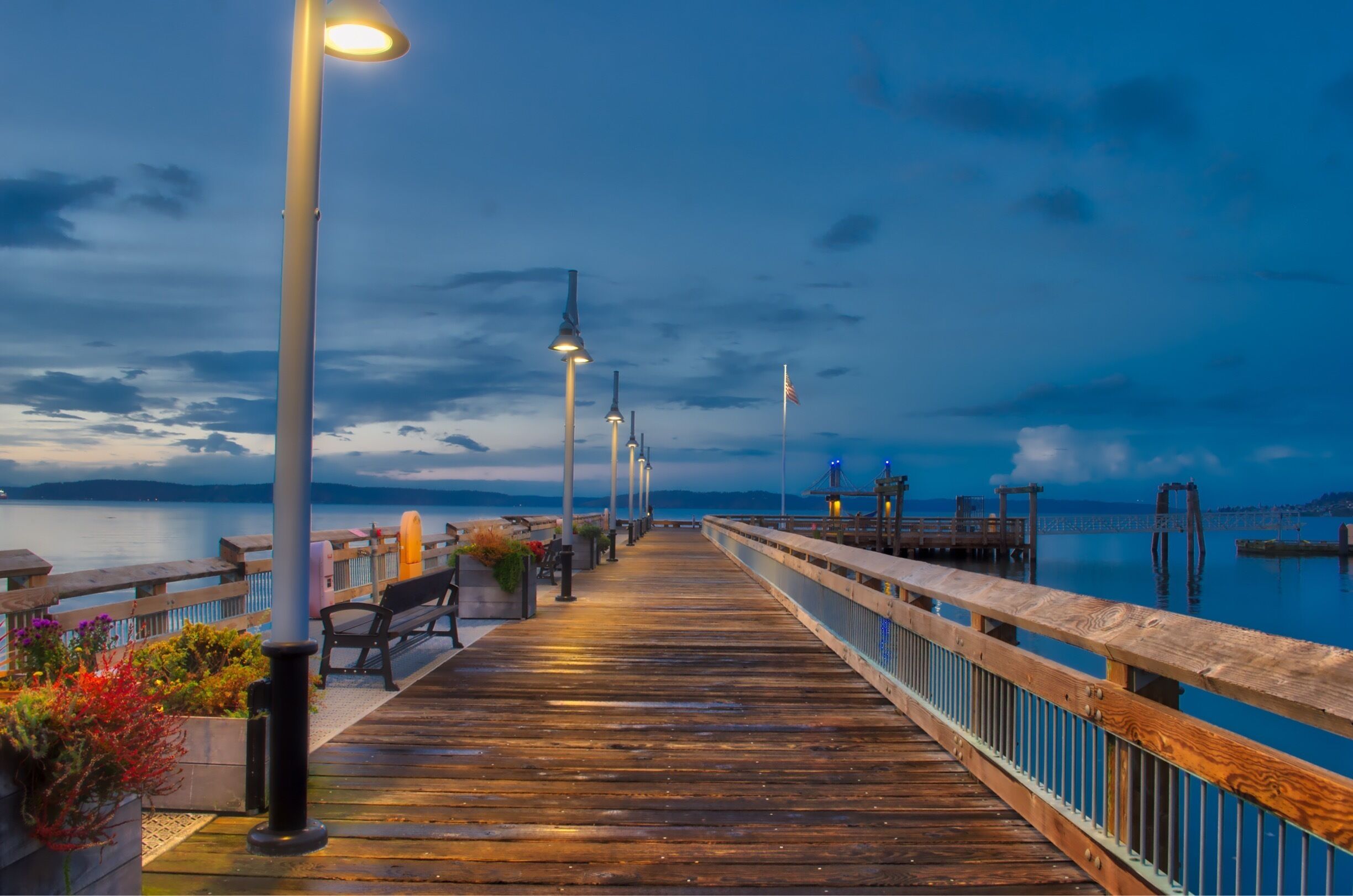 Old town section of Tacoma next to the Silver Cloud inn.  Very scenic location with a lot of interesting places to explore. I imagine this pier could be relatively busy during the day.  But on this night, it was a very peaceful place to hang out and take in the water, ships etc...