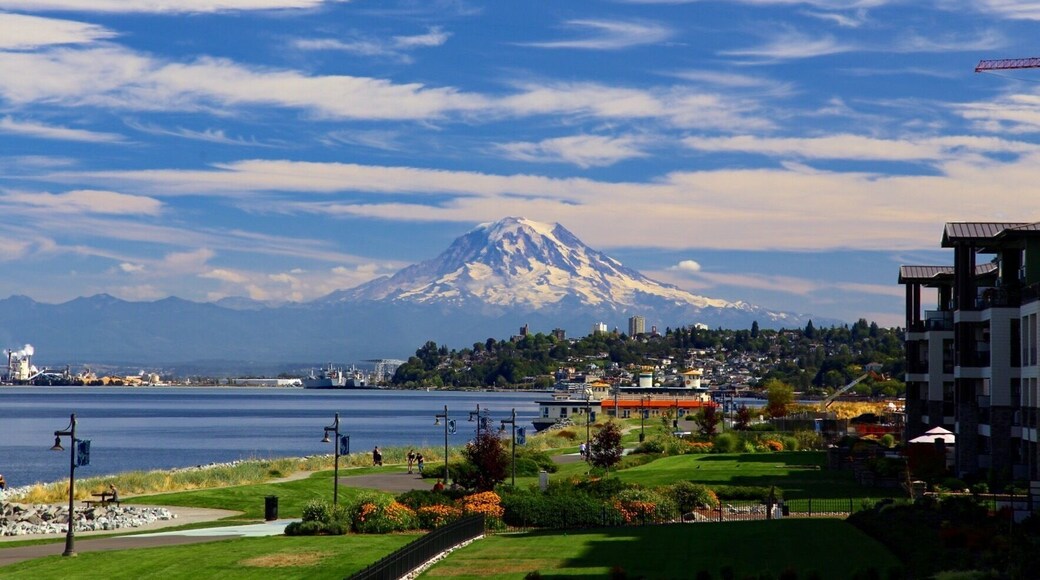 Great area to visit Point Ruston