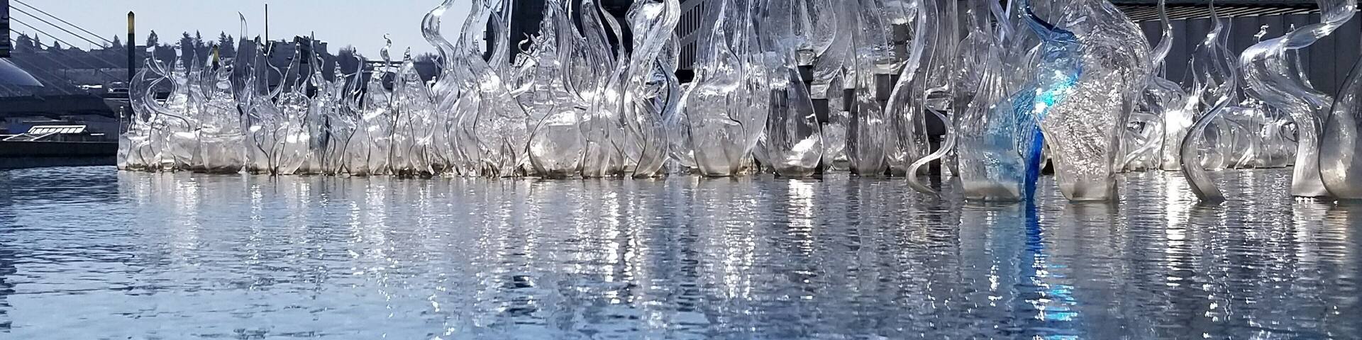 If you haven't had a chance to look at the Museum of Glass, put it and the hot shop on your list.
#Details
#LifeAtExpedia