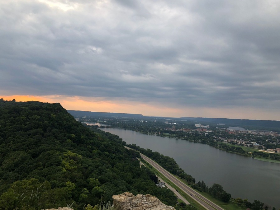 Sugarloaf trail....360 degree views from the top of sugar loaf of the Mississippi River valley. 28 routes for rock climbing to the peak....nice hiking trail to the base!