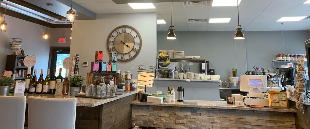 Stopped here on a rainy camping day after watching a movie at the local movie theater- now my kids want to move here!  Great and classy coffee shop- beer and wine, food menu and bakery items- also has used books for sale, free WiFi, comfy chairs and long marble bars for socializing.  Great spot!