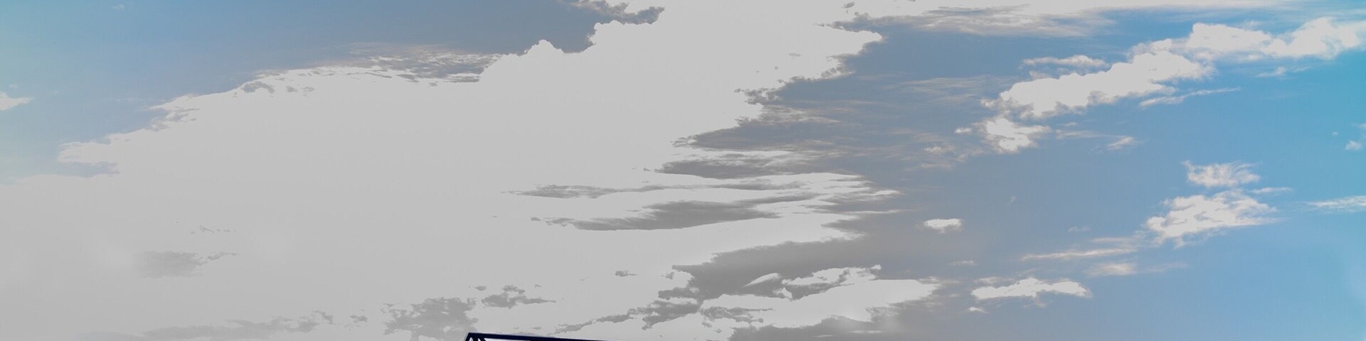 Went for a family get together at this park and the view of dam is very good