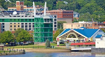 Davenport which includes a river or creek