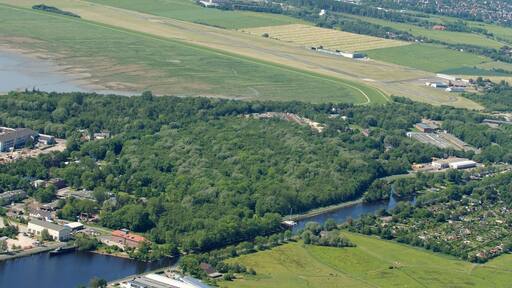 Fotoflug vom Flugplatz Nordholz-Spieka über Cuxhaven und Wilhelmshaven