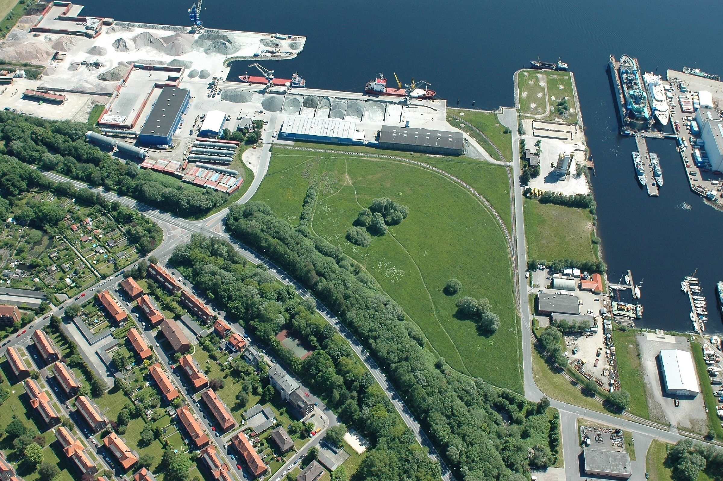 Fotoflug vom Flugplatz Nordholz-Spieka über Cuxhaven und Wilhelmshaven