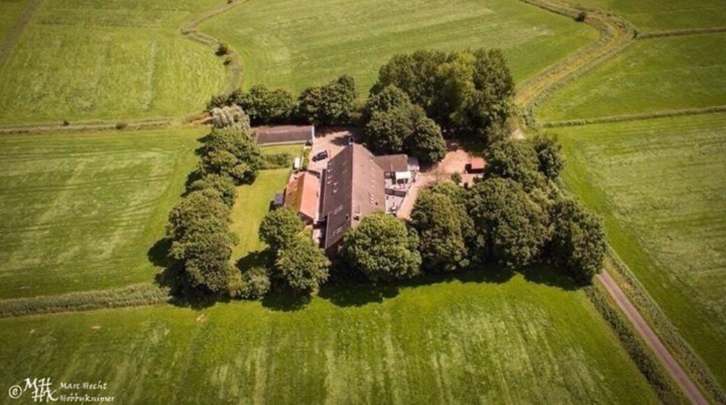 Ferienhof Samaria
Samaria 1 in Wilhelmshaven
Tolle Ferienwohnungen, ideal für Hunde