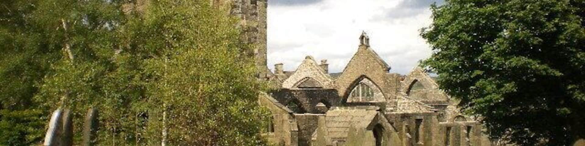 St Thomas a Becket & St Thomas the Apostle Church, Graveyard