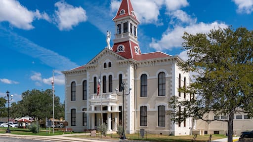 Wilson County Courthouse in Floresville, Texas