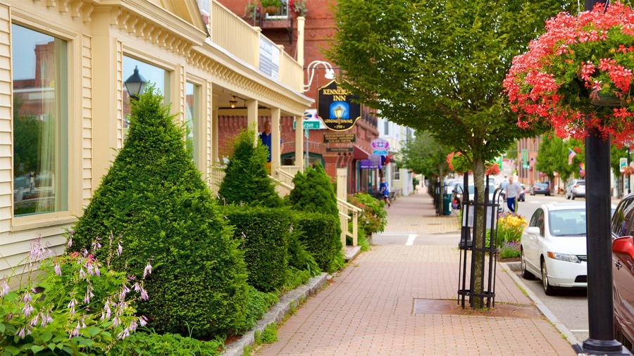 Kennebunk featuring a small town or village