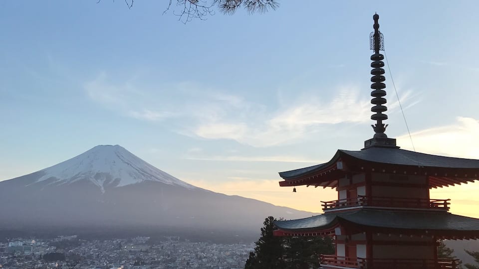 Mt. Fuji + pagoda. #japan #mtfuji