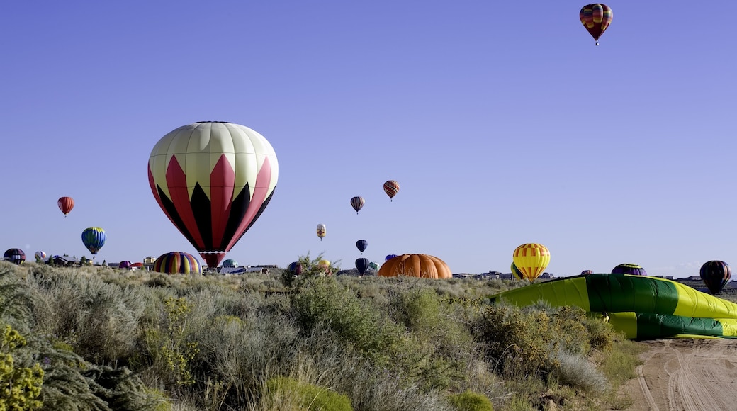 Balloons landing in Rio Rancho, NM; Shutterstock ID 6250258