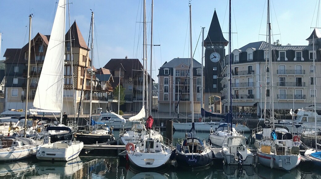 Beautiful.... famous.... cinemafestival.... bold&thebeautiful.... #Normandy# lovetravelaround