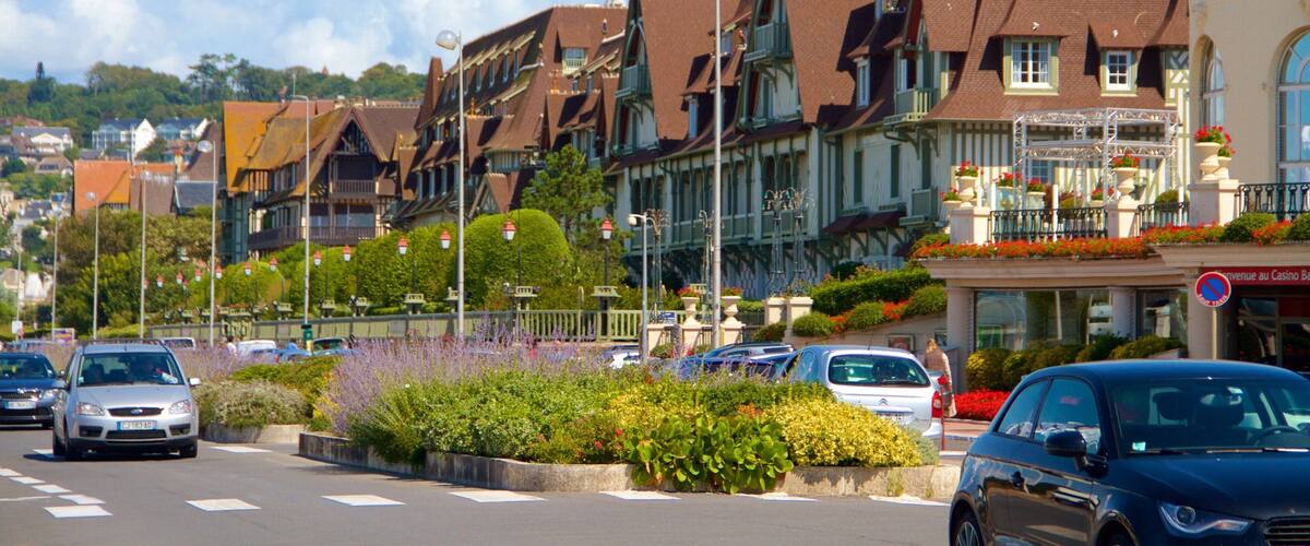 โดวิลล์ เนื้อเรื่องที่ เมือง