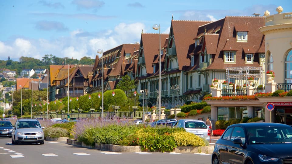 Deauville que inclui uma cidade