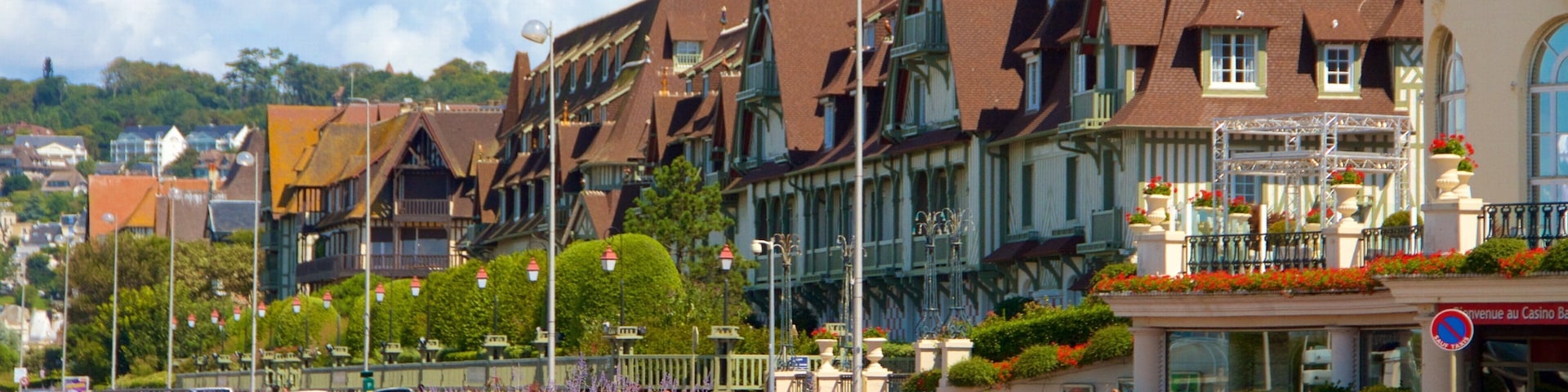 Deauville que inclui uma cidade