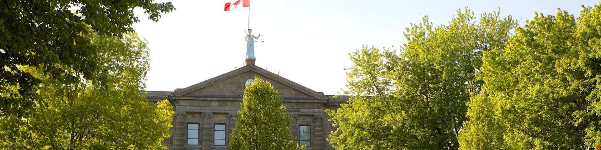 Brockville showing heritage architecture