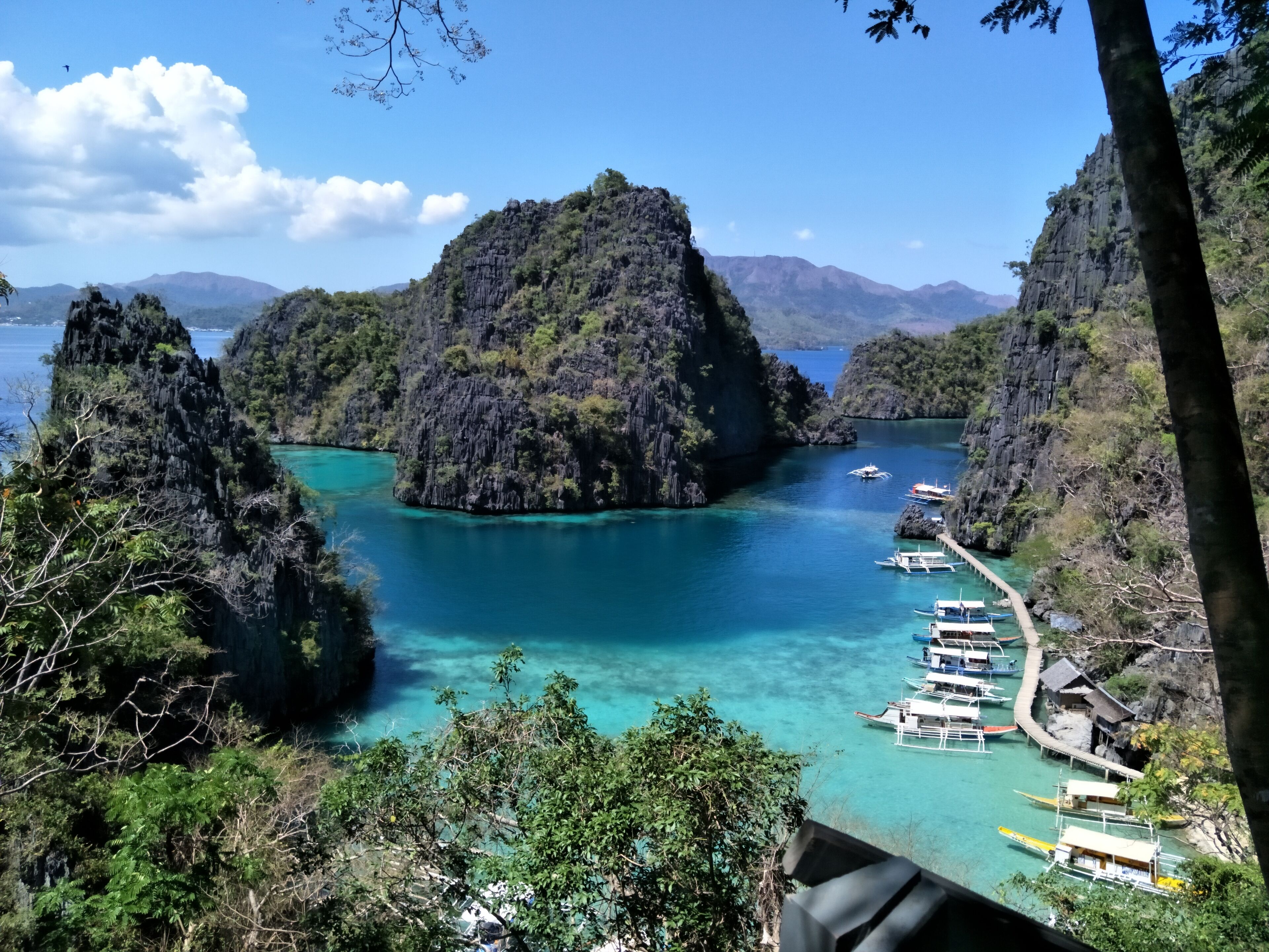 Deck view of Kayangan Lake, one of the photoshoot spot.
#LifeAtExpedia
#ExpediaCares