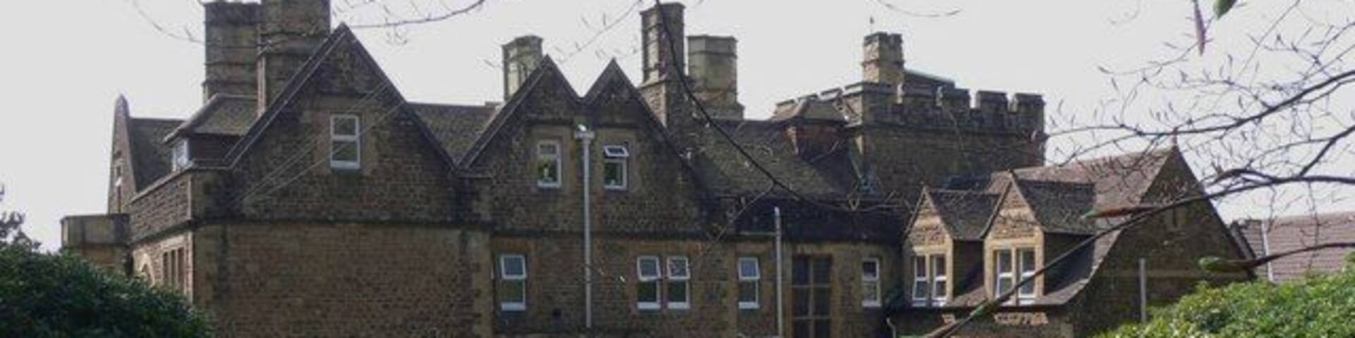 Crest House This is a care home at Beacon Hill.;