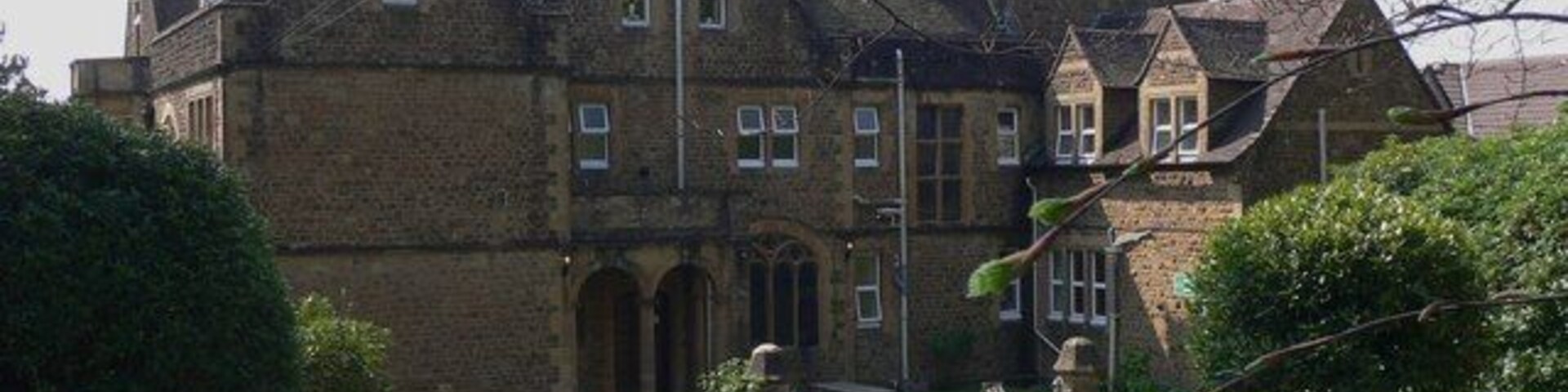 Crest House This is a care home at Beacon Hill.;