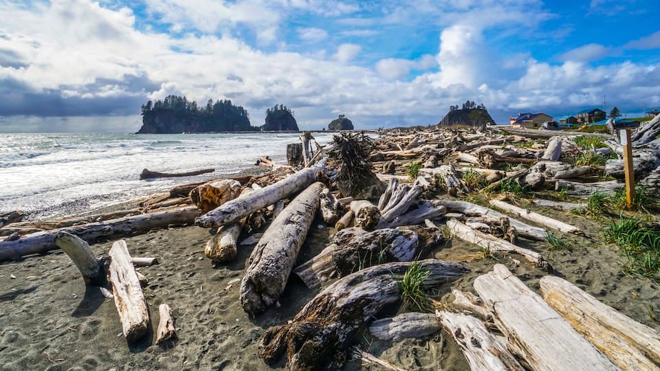 Beautiful coast line of La Push in Clallam County Washington - FORKS - WASHINGTON