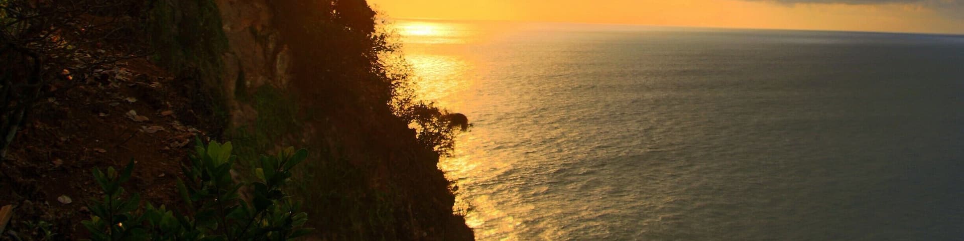 Beautiful sunset at Uluwatu Temple, Bali Island #Bali #Uluwatu