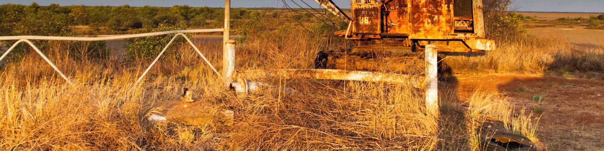 When you drive to the Derby Jetty you drive pass this old crane. I happend to be there just when the sun was going down. The Jetty is also nice to shoot. At low tide it is standing really high. The tide is one of the biggest in the world, over 11 meters!
