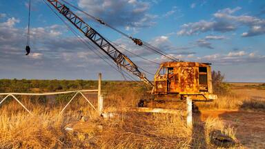 When you drive to the Derby Jetty you drive pass this old crane. I happend to be there just when the sun was going down. The Jetty is also nice to shoot. At low tide it is standing really high. The tide is one of the biggest in the world, over 11 meters!