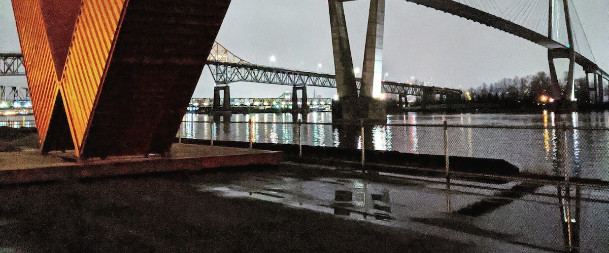 New Westminster. SkyTrain bridge. Fraser River.