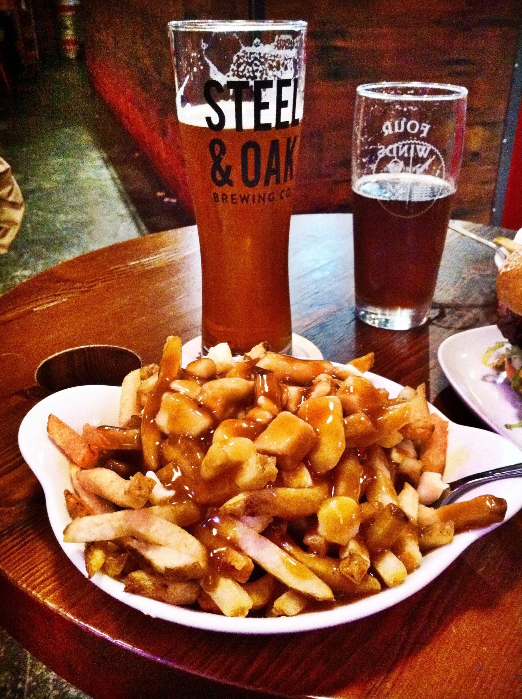 Right outside New West's skytrain station is the Spud Shack - a great place to try a Canadian favourite, poutine, paired with local craft beers and a cool vibe.

I just had "the Traditional" - fries topped with gravy and cheese curds - but they have many different options!

#foodporn #canada 