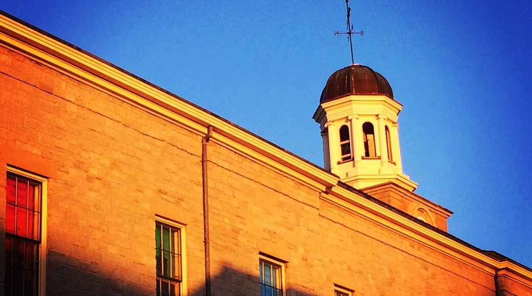 Sun acts as a spotlight on the top of the Courthouse Theatre in downtown St. Catharines, with the #blue sky set to go dark after sunset