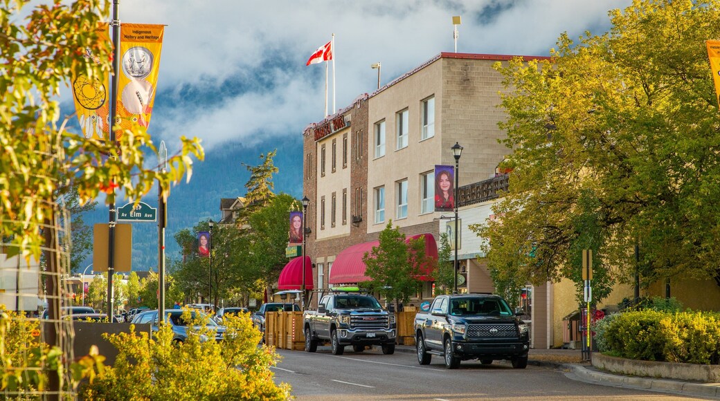 Jasper which includes a small town or village