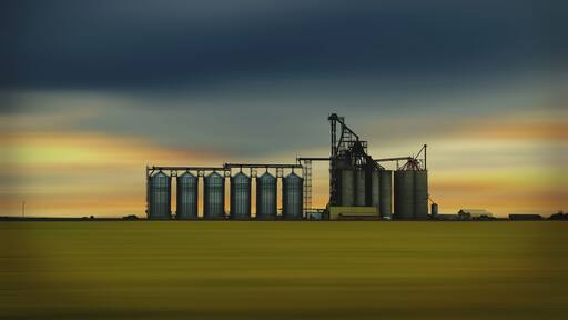 Inland grain terminal with the capacity to ship grain by rail. North Battleford, Saskatchewan, Canada