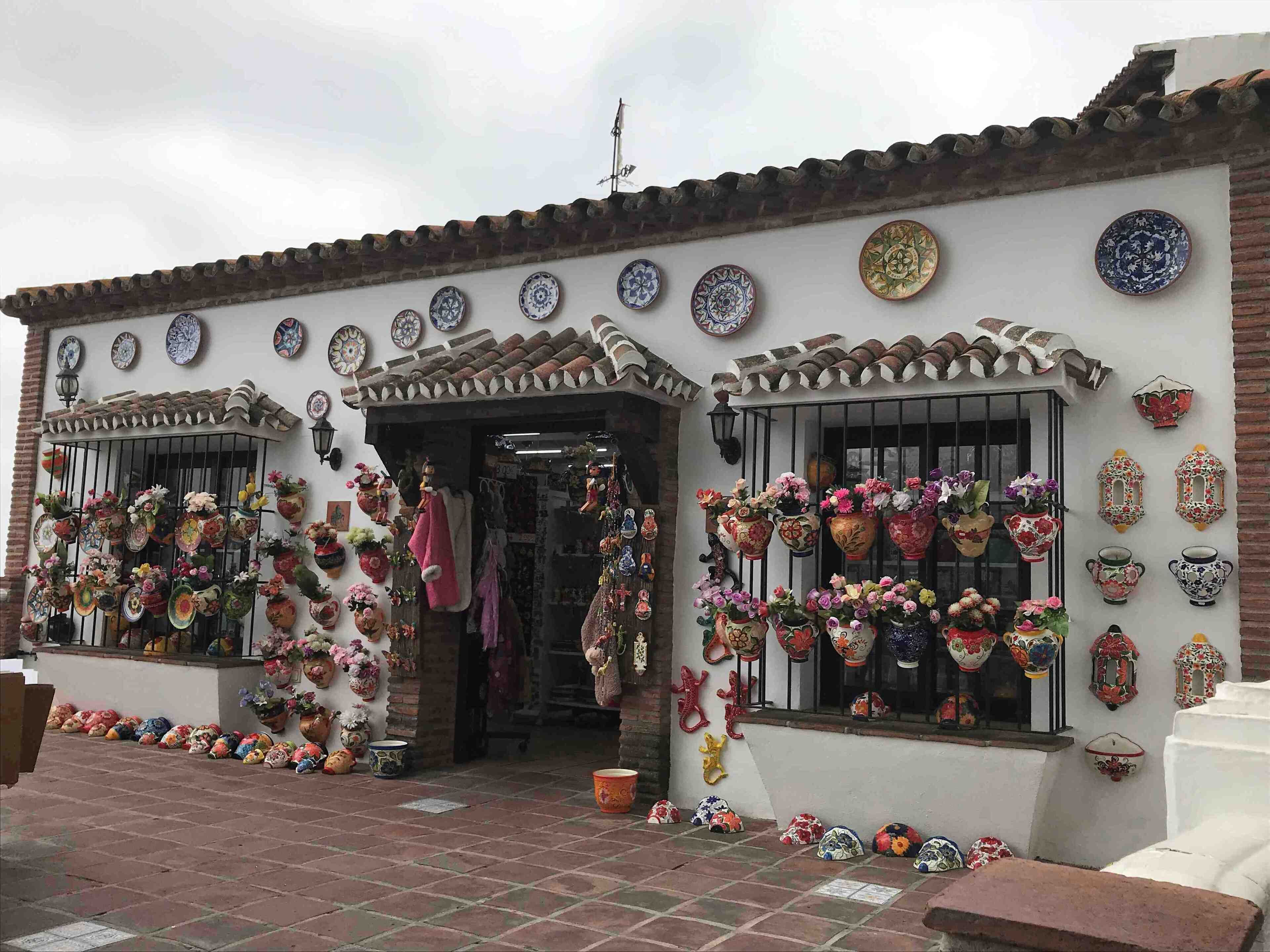 This is a very pretty town with lots of quaint shops to browse round.