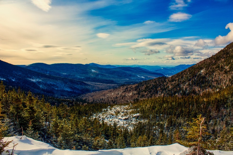 After a day of backpacking, we arrived to the AMC hut at Carter Notch, and I couldn't find any of the "spectacular" views I was expecting. The next morning, the man leading my trip up there showed us down a little path that led us to this. Sometimes you just have to spend a few minutes looking around, and you'll find what you're looking for.
#Adventure