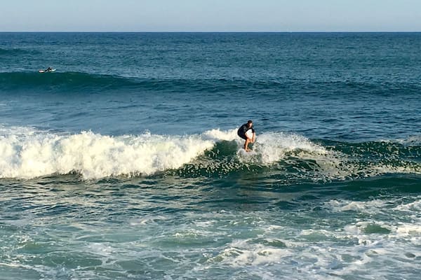 Check out Montauk on a breezy day to see the surfers! You can sit on the rocks by the water or set up chairs along the walking path. It's PERFECT! #Beachbound