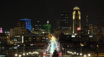 View into downtown from the Capitol Building.
#capitol #desmoines #city #downtown