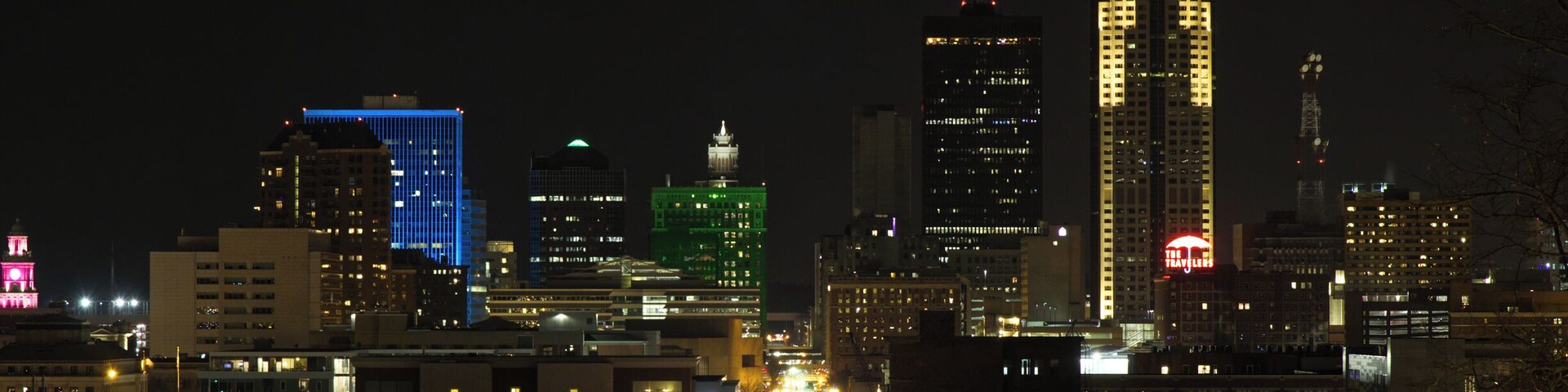 View into downtown from the Capitol Building.
#capitol #desmoines #city #downtown