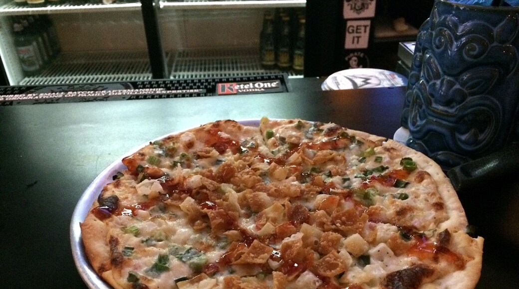 Fong's Pizza in Des Moines is one of the most unique restaurant experiences in the U.S. Get their famous Crab Rangoon Pizza and don't skip out on egg rolls. Fong's has the best egg rolls I've ever had. Ever. #Delicious