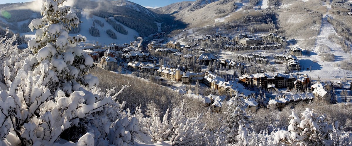 Beaver Creek caratteristiche di neve, foresta e vista del paesaggio
