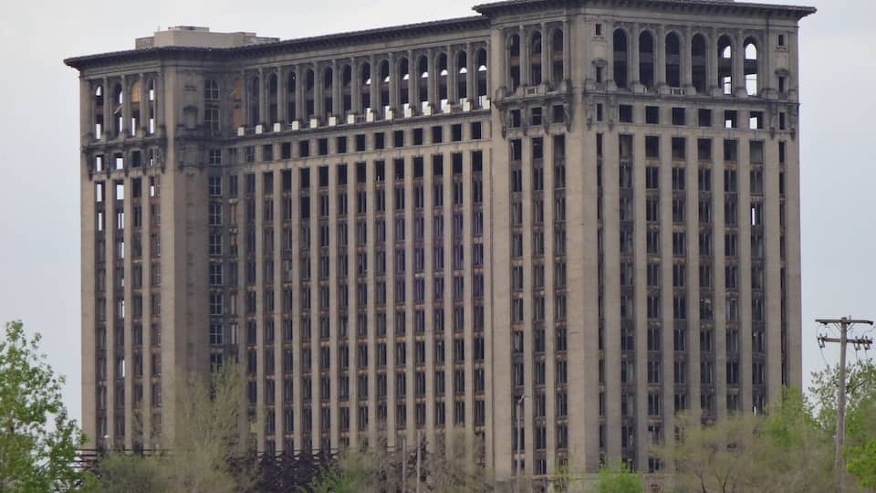 The view from the patio of Green Dot Stables is of the backside of the currently abandoned and forever in some state of rehabilitation, Michigan Central Station.
The station opened in 1913 and remained operational until 1988. At the time of its construction, it was the tallest rail station in the world.
A personal connection to this building would be that my father shipped out from this station to Marine boot camp after being drafted in the Korean War.
A return trip for more photos and further exploration is definitely on the horizon.